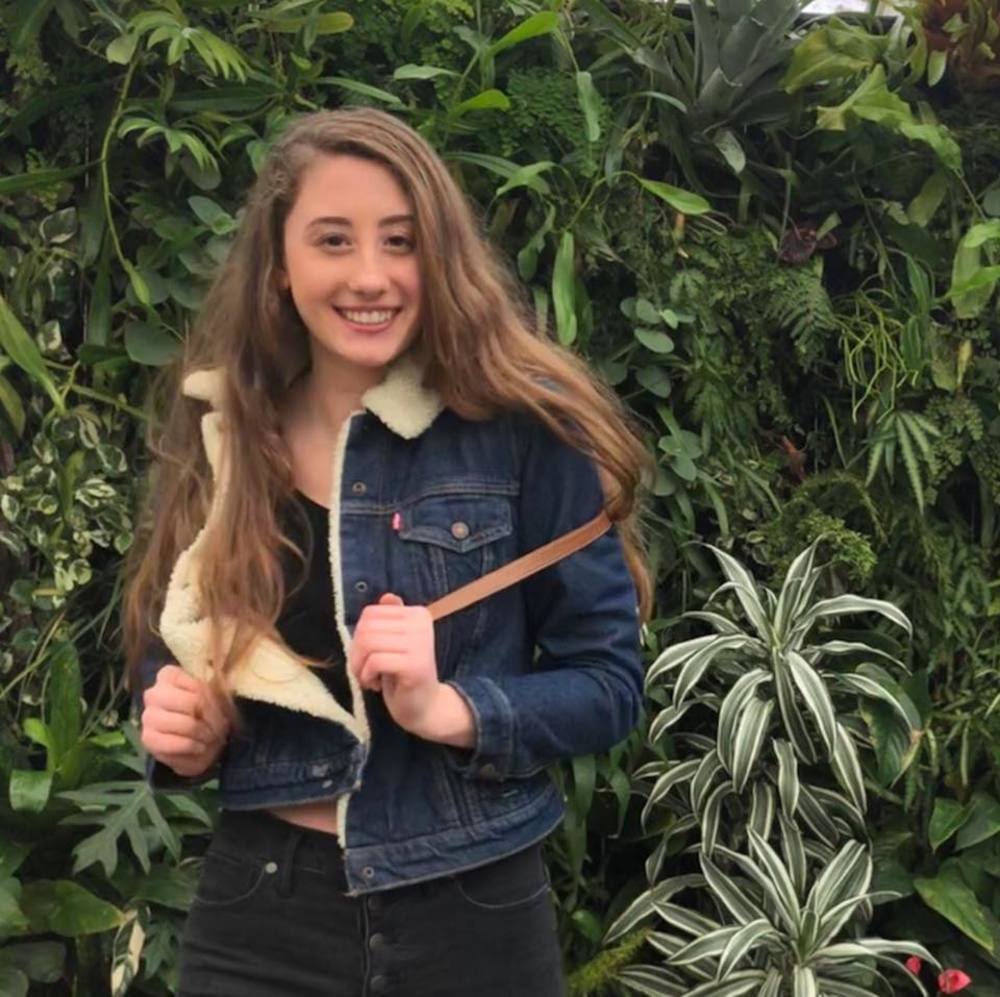 Meet your Posher, Juliana